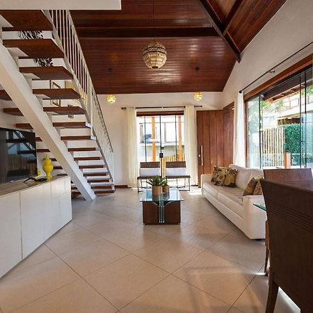 Casa Espetacular Entre Geriba E Ferradurinha - Wifi 200Mb - Piscina Do Codominio - 700 M Da Praia - Garagem - 4 Suites - Area Gourmet Privativa - Cozinha Equipada - Area Kids - Portaria 24H - Ar Condicionado Búzios Zewnętrze zdjęcie